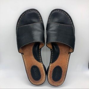 Born Slip on Sandals Single Strap - Slides